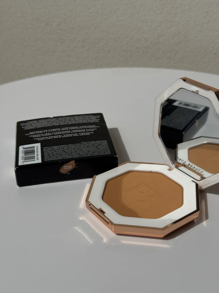 Fenty Beauty by Rihanna Sun Stalk’r Instant Warmth Bronzer