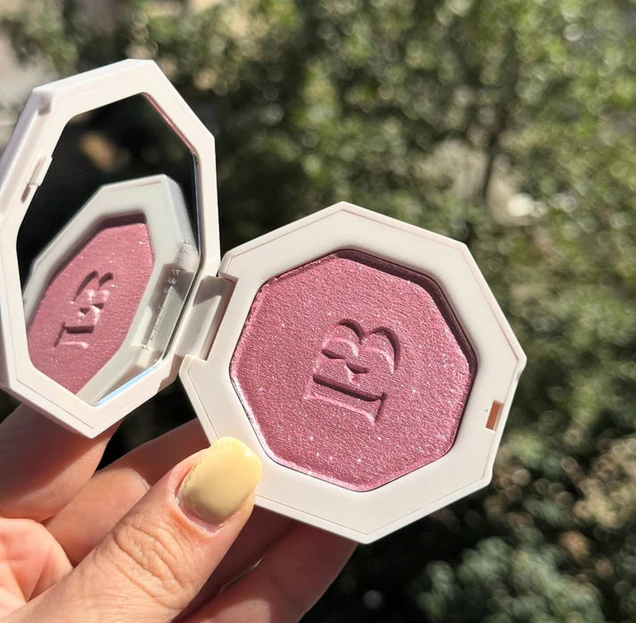 Fenty Beauty by Rihanna Killawatt Freestyle Highlighter