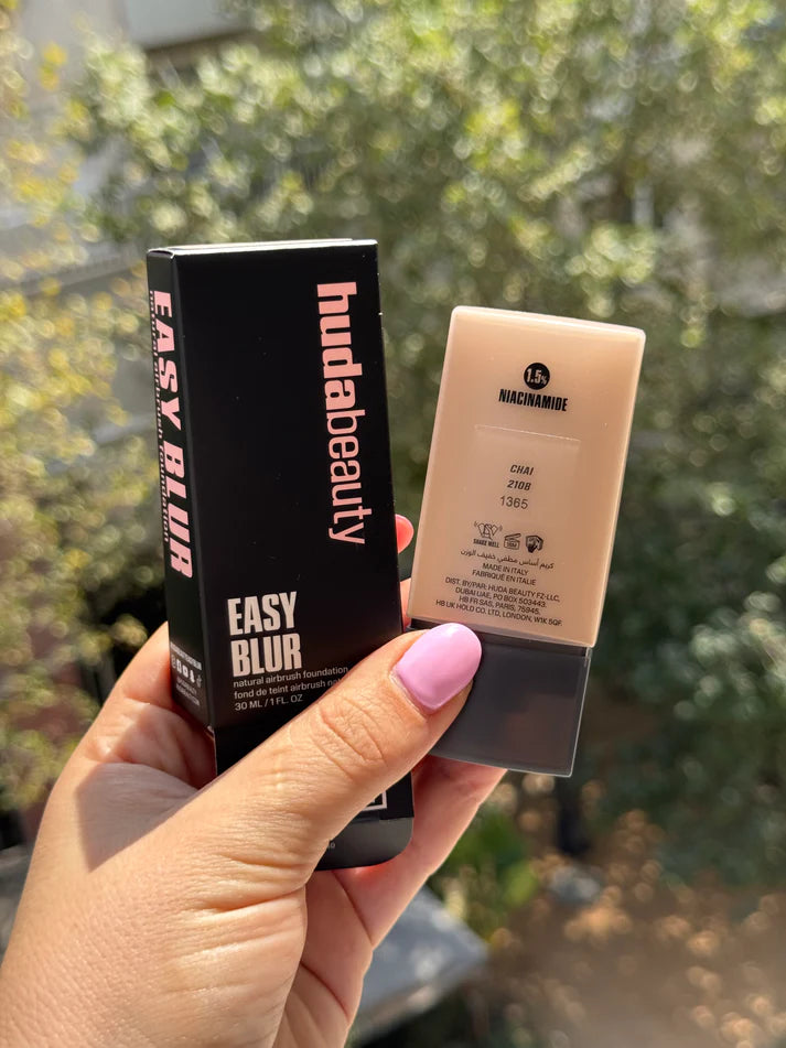 Huda Beauty Easy Blur Natural Airbrush Foundation